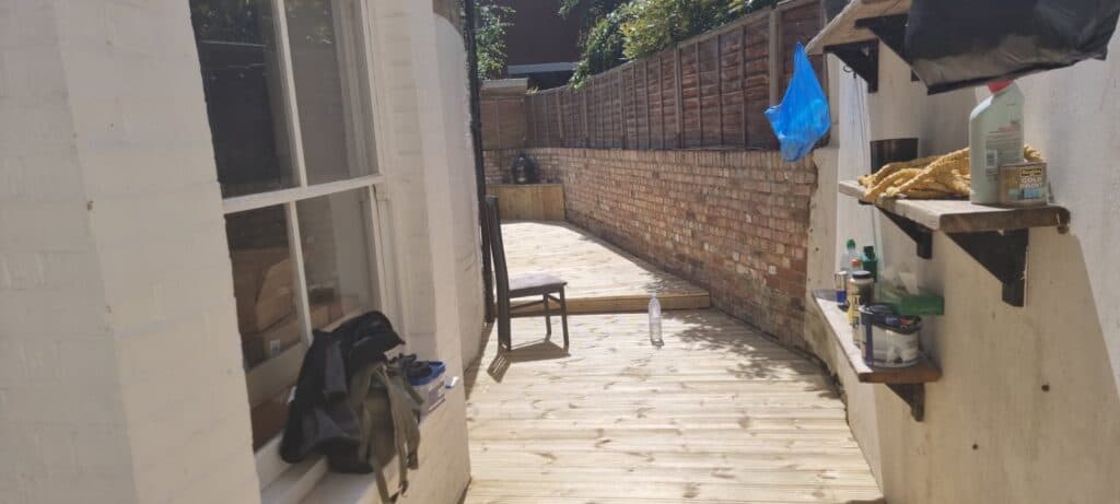 decking services Holloway N7