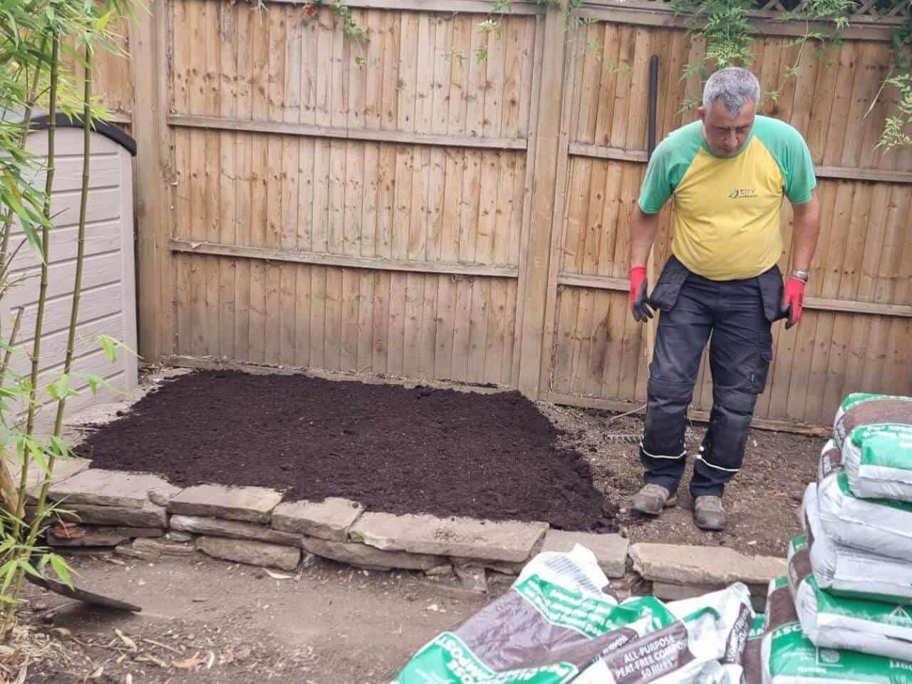 Local Gardeners in Kentish Town NW5